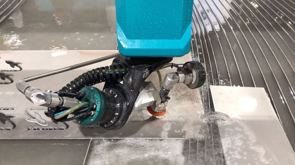 metal-cutting-waterjet